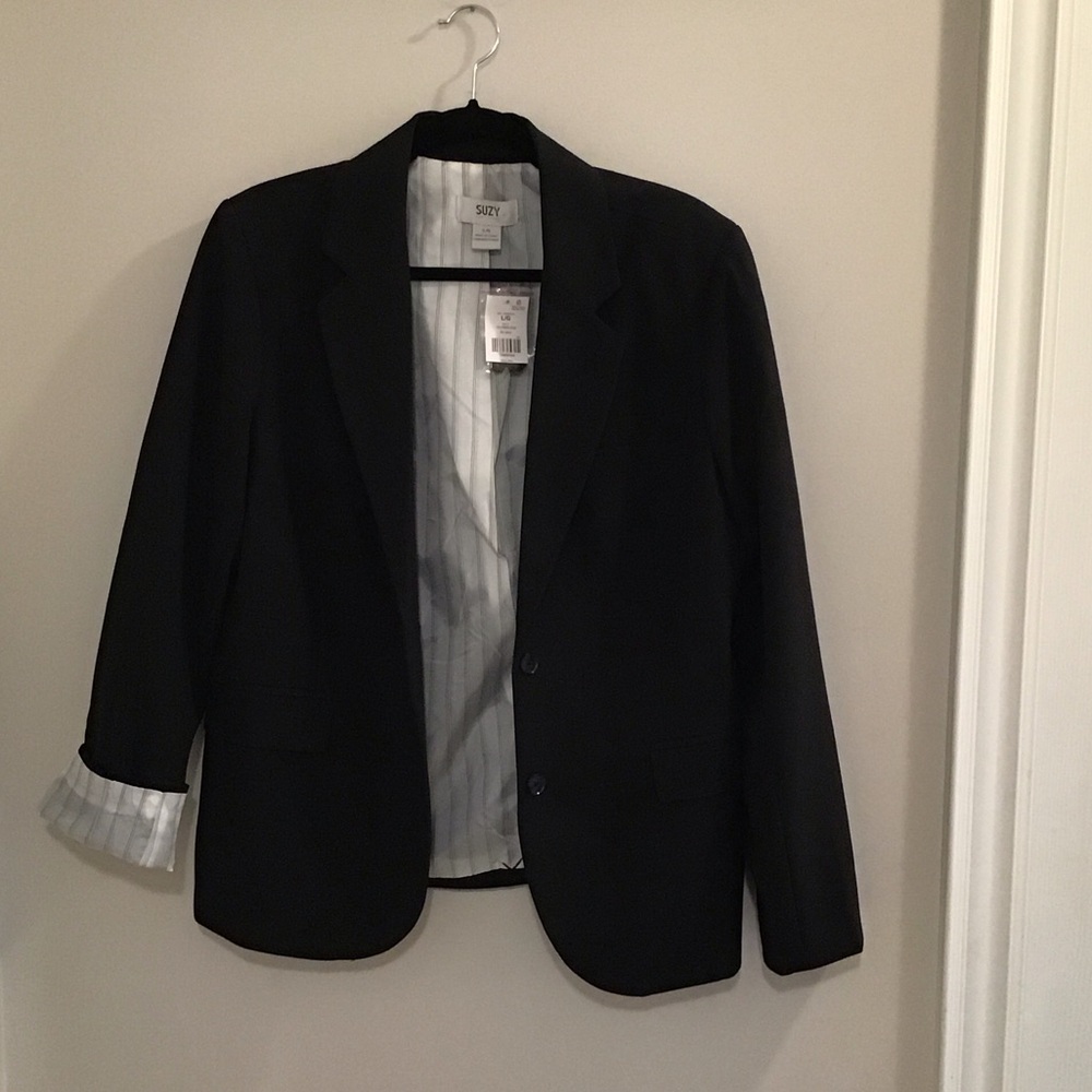 Suzy Shier Elegant Black Jacket.